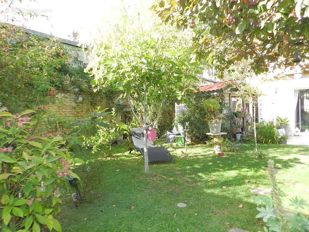Centre ville, maison entierement restauree avec garage, jardin et jacuzzi. - photo 28