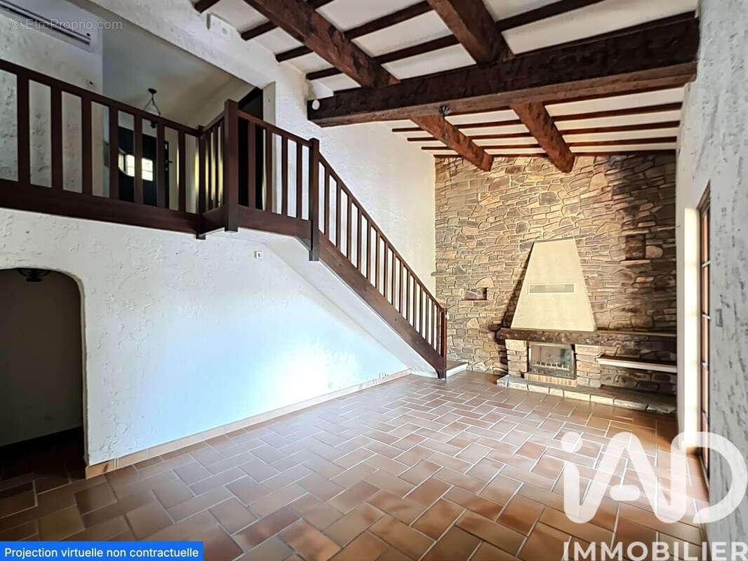 Photo 7 - Maison à ROQUEBRUNE-SUR-ARGENS