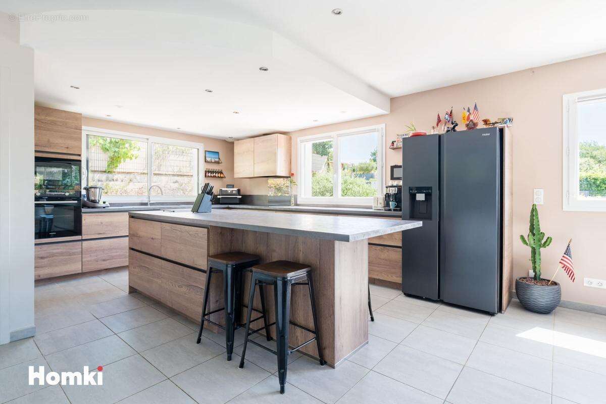 Maison/Villa T6 de 155 m2 à Saint-Clar-de-Rivière 31600,  Rue des Poiriers - photo 6
