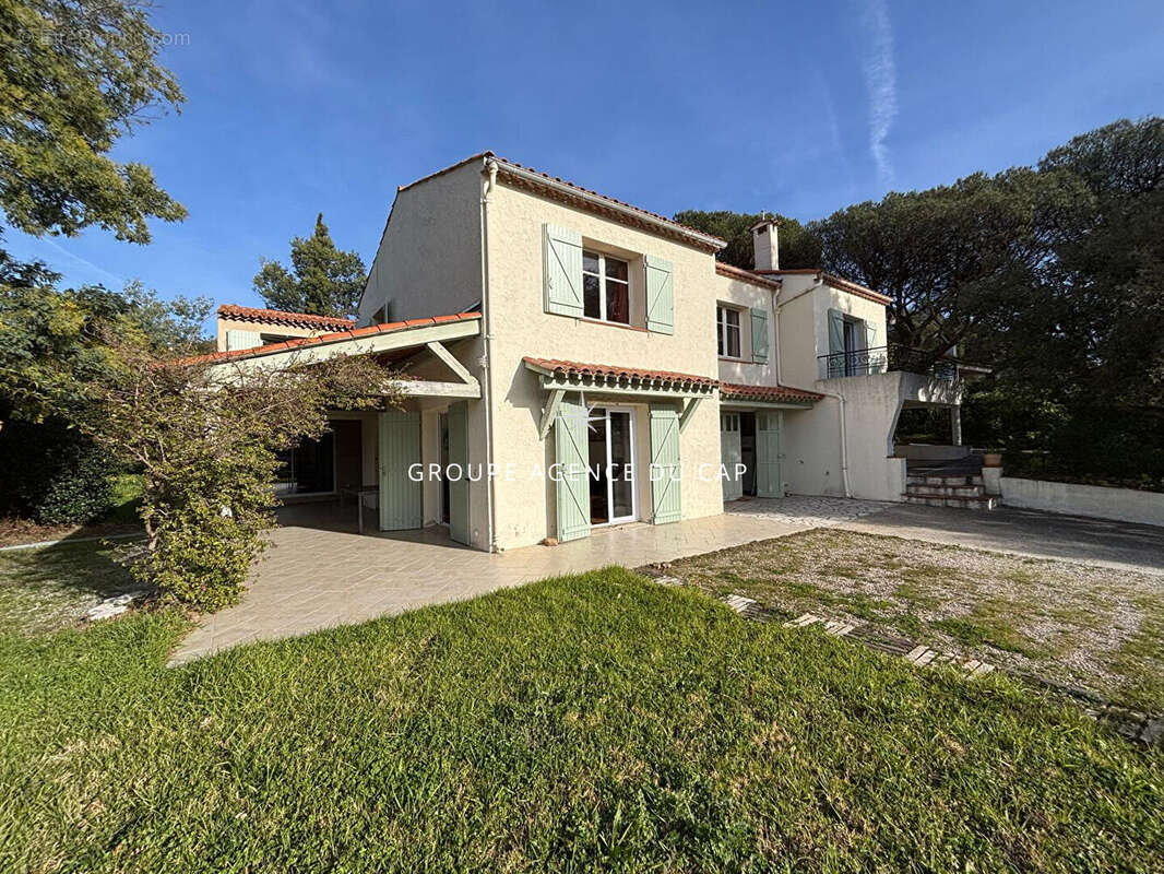 Maison à LES ISSAMBRES