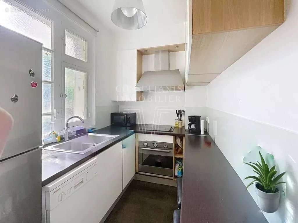 Appartement à NEUILLY-SUR-SEINE