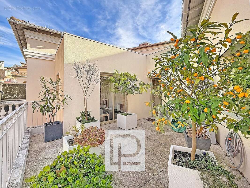 Appartement à LE CANNET