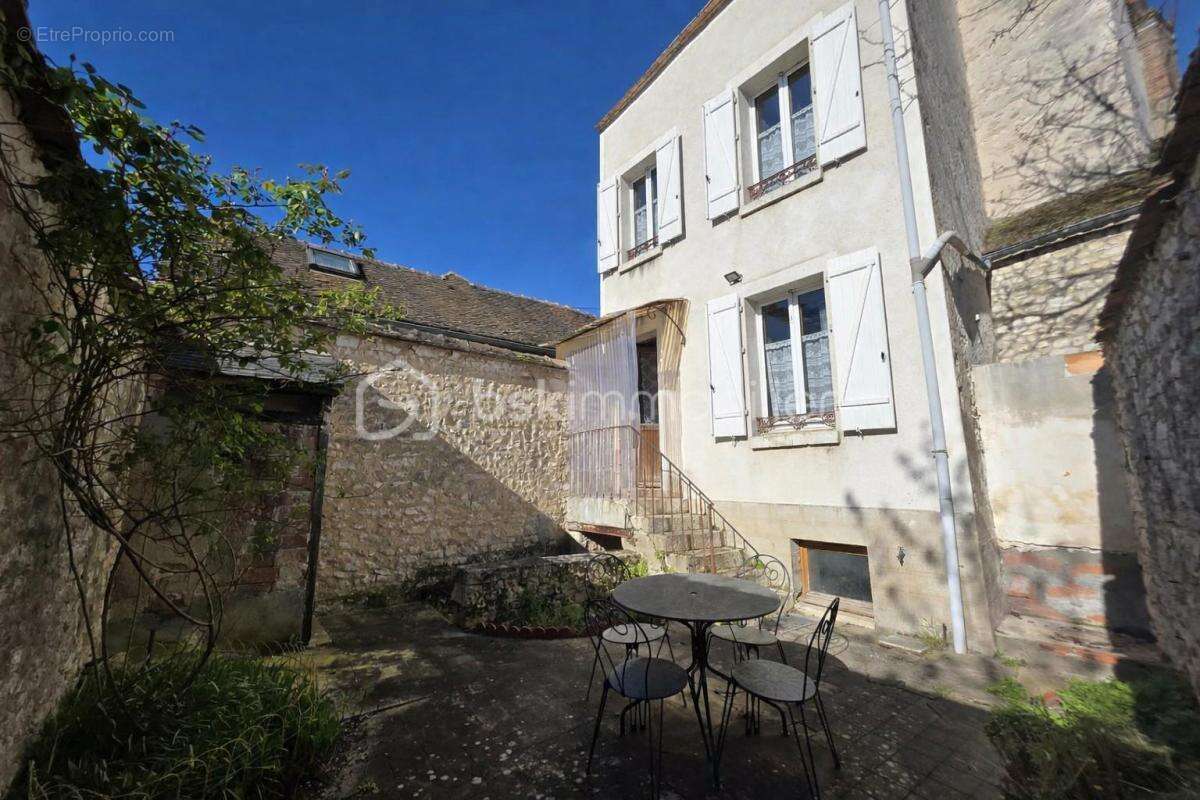 Maison à CHATEAU-LANDON