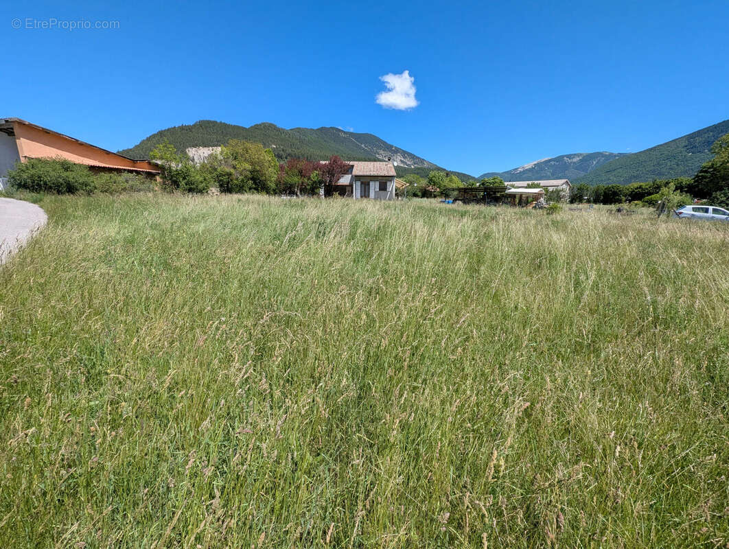 Photo 6 - Terrain à LA MURE-ARGENS