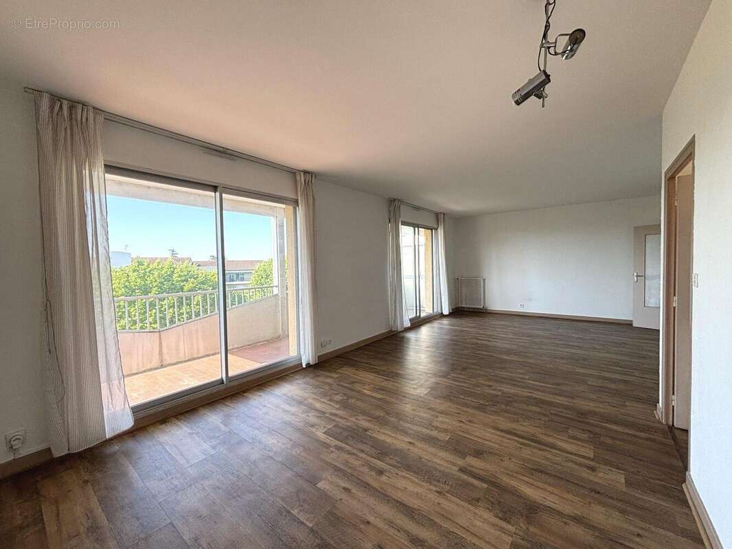 Appartement à ROMANS-SUR-ISERE