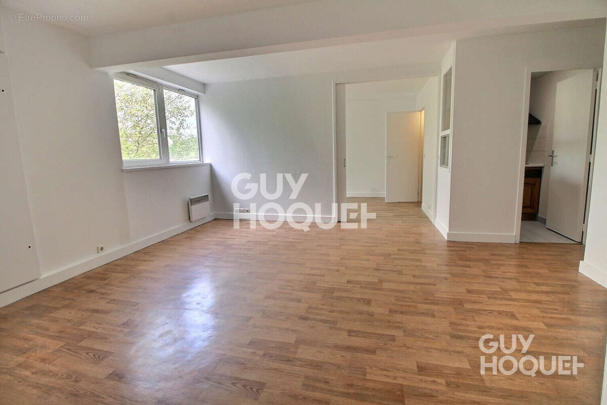 Appartement à CHAVILLE