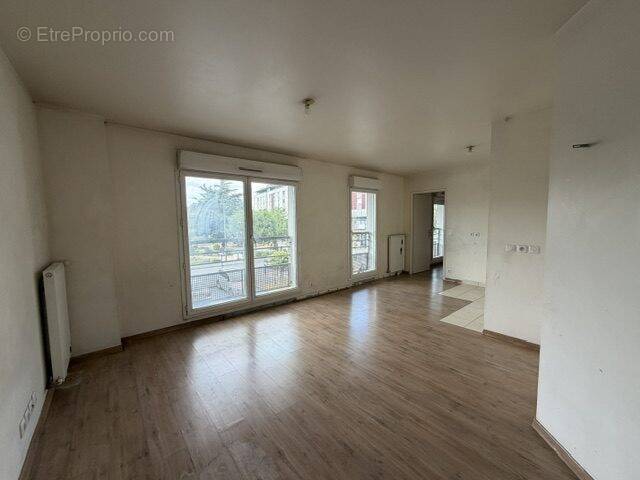 Appartement à LE BLANC-MESNIL