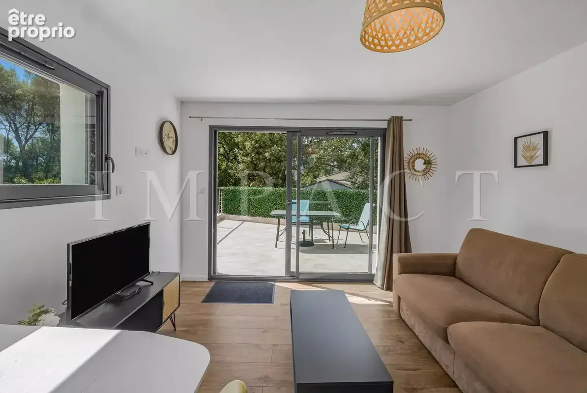 Mouans-Sartoux limite Mougins, Villa contemporaine de 220m2 avec piscine à vendre - photo 22