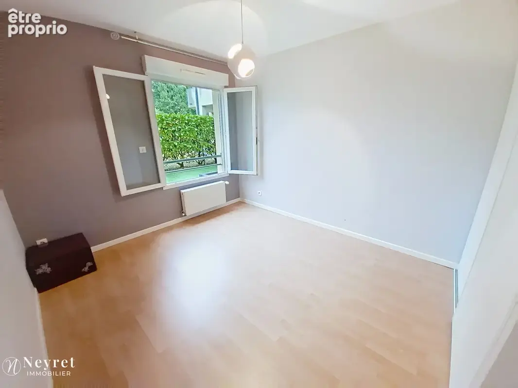 A ne pas rater ! T4 en RDJ de 97,26 m2, 3 chambres / double garages - photo 12