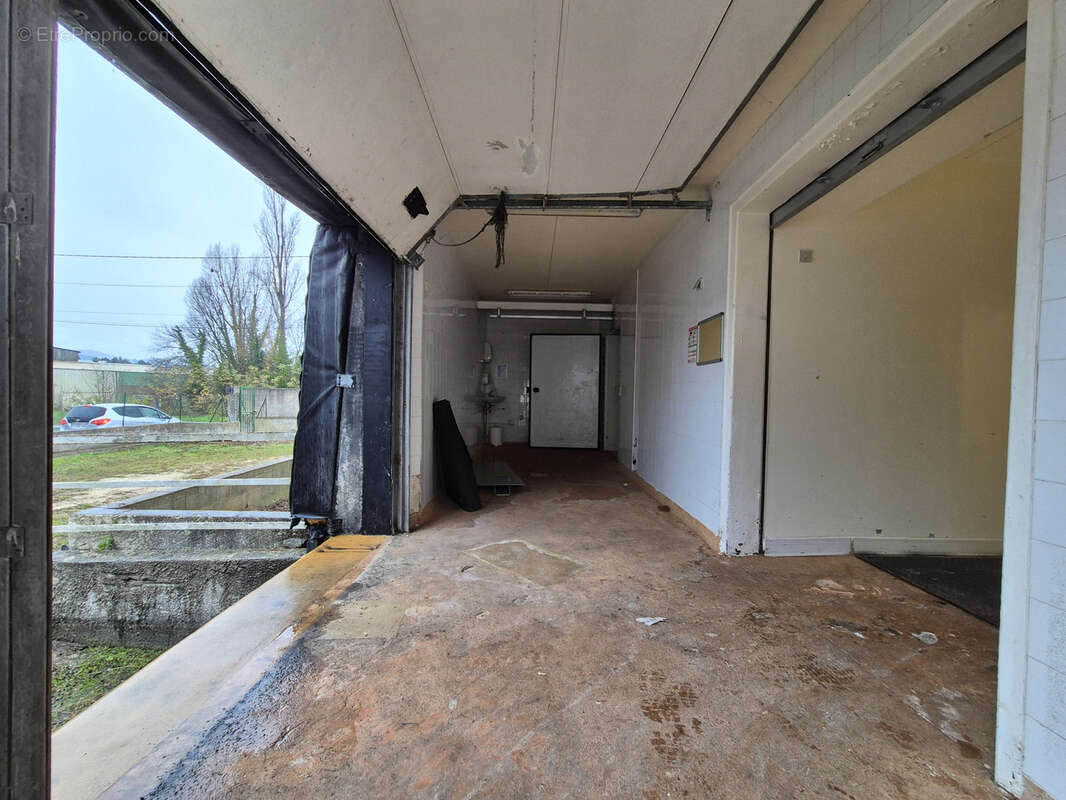 Bâtiment industriel à vendre   Alès • ±660 m2 sur terrain clos 1 389 m2 - photo 21