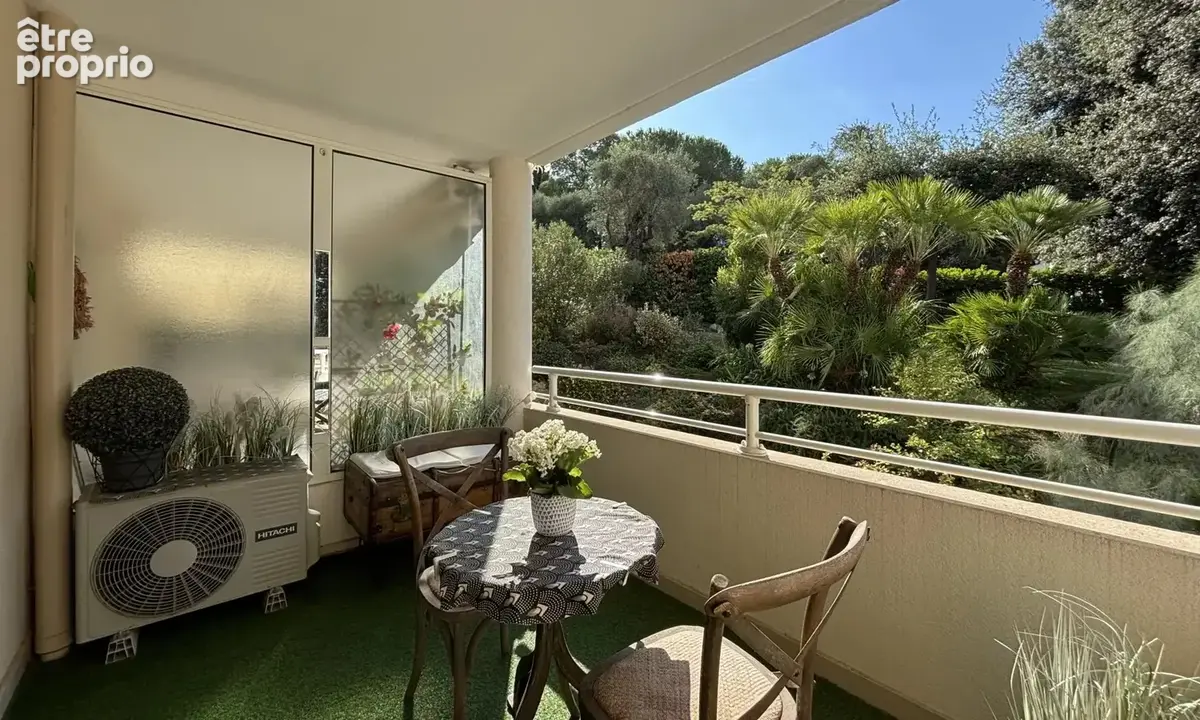Exclusivité - Cannes proche centre - Très beau 2P avec terrasse & garage - photo 3