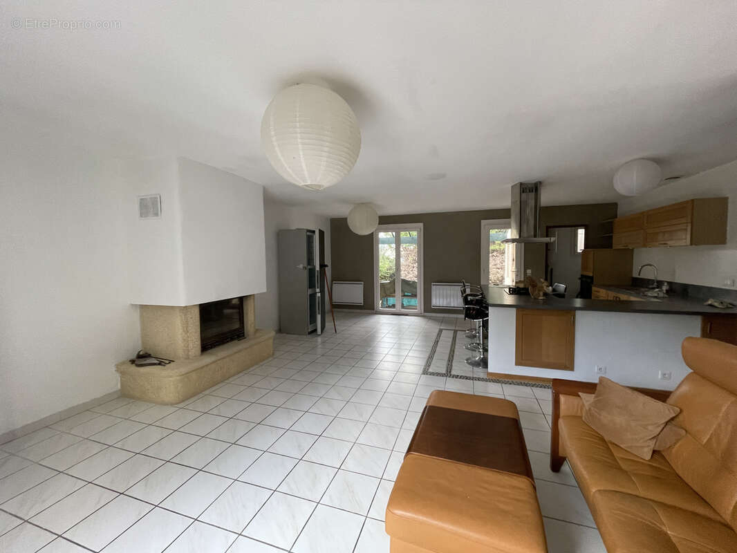 Maison à TOUROUZELLE