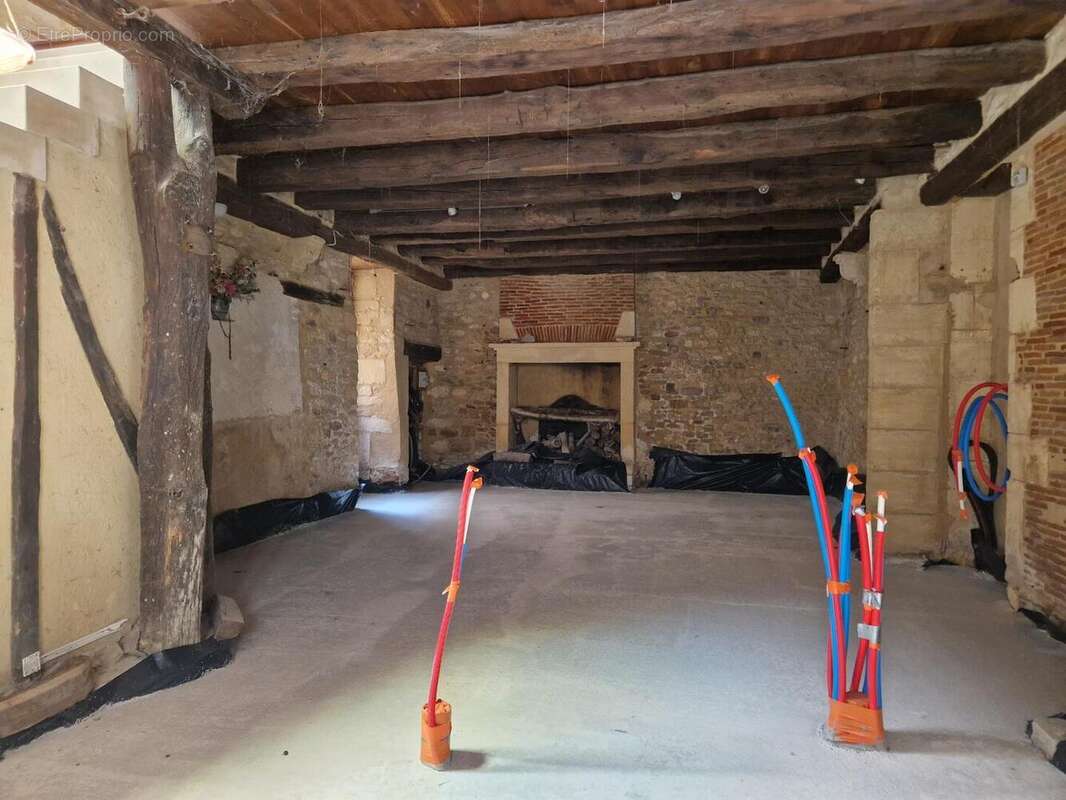 Rez de Chaussée - Maison à LE BUGUE