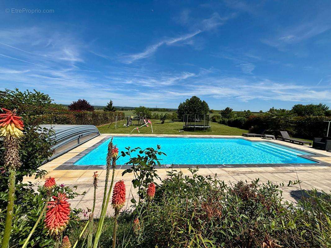 Maison à LA CHARITE-SUR-LOIRE