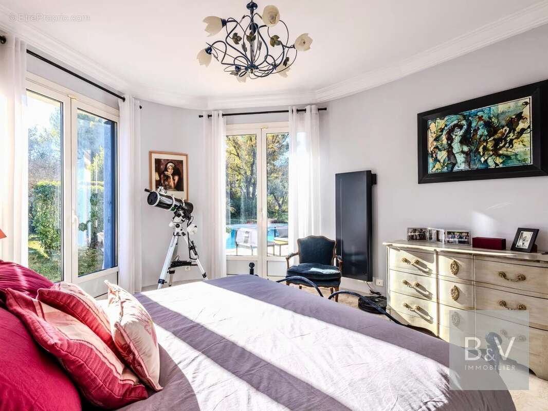 Maison à MOUANS-SARTOUX