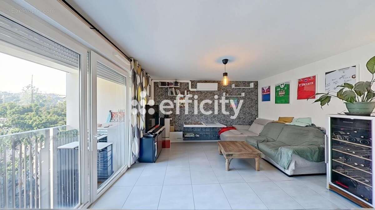 Appartement à VETRAZ-MONTHOUX
