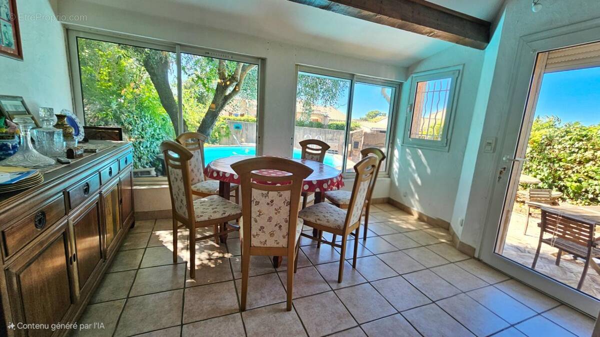 Maison à LE CANNET-DES-MAURES