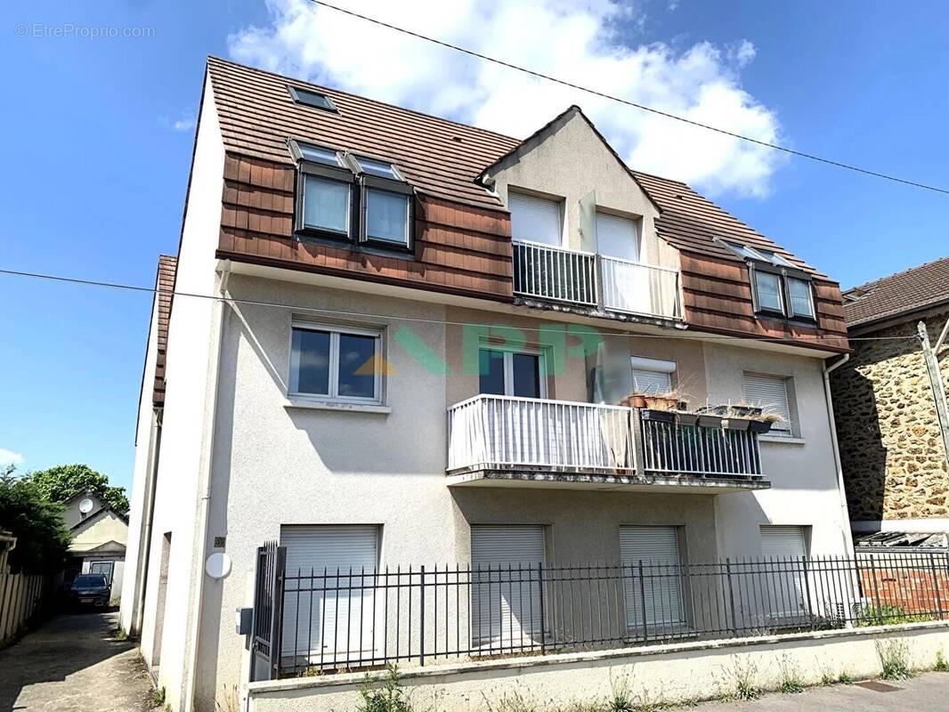 Appartement à VIGNEUX-SUR-SEINE