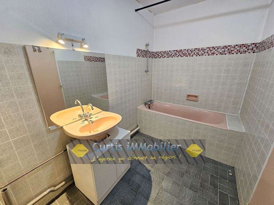 Appartement à FRAISSES