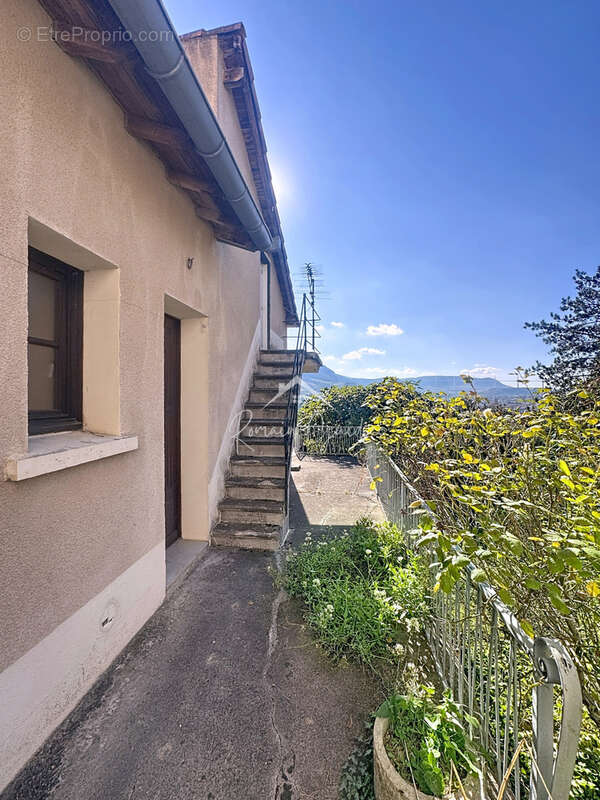 Maison f4 95 m2 sur le causse noir - photo 11