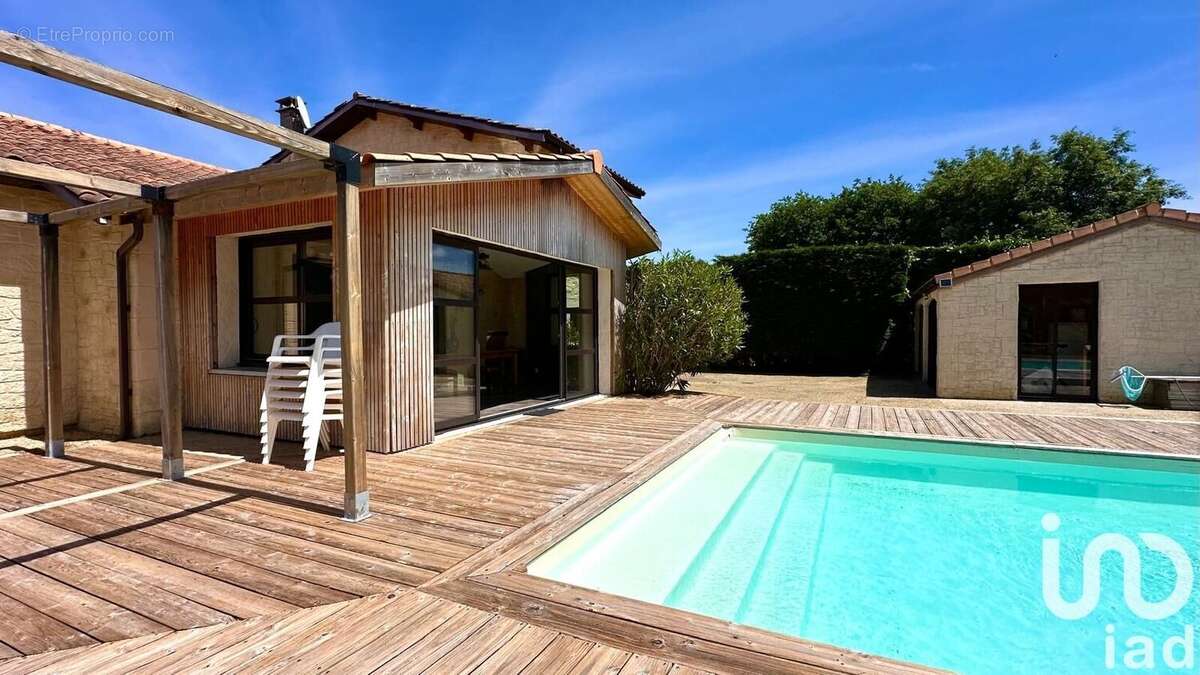 Photo 2 - Maison à LANTON