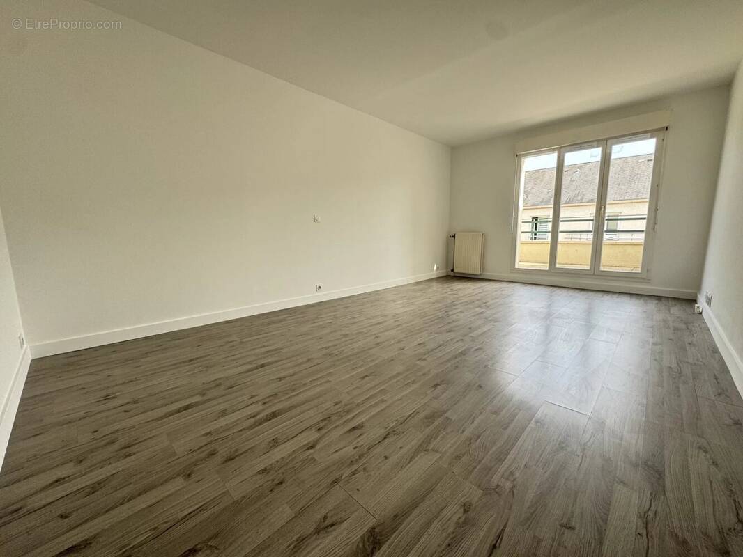 Appartement à LE PLESSIS-TREVISE