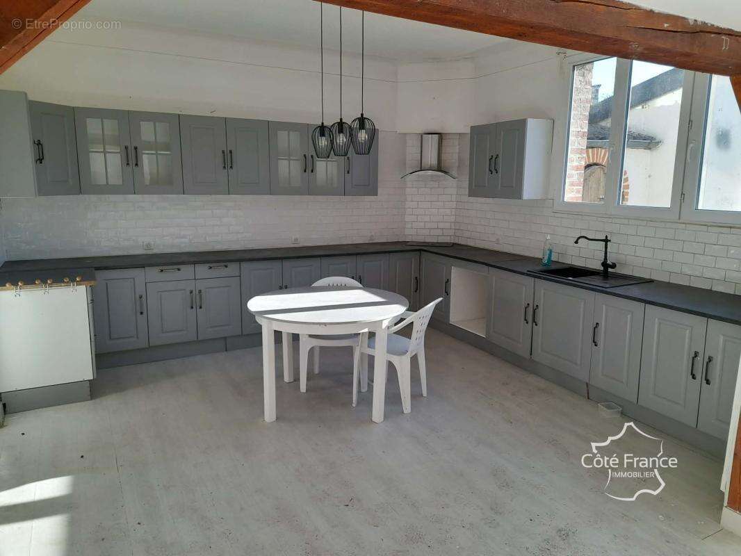 Maison à LA CAPELLE