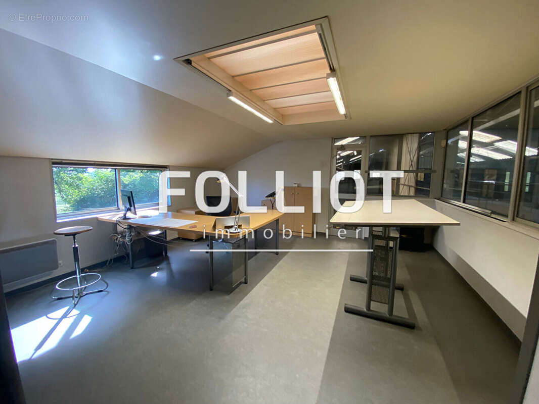 Commerce à SAINT-PIERRE-DE-COUTANCES