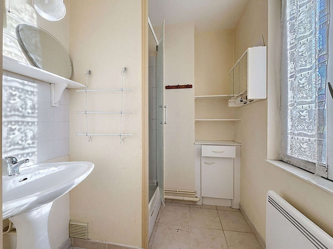 Maison à MONTFORT-SUR-RISLE