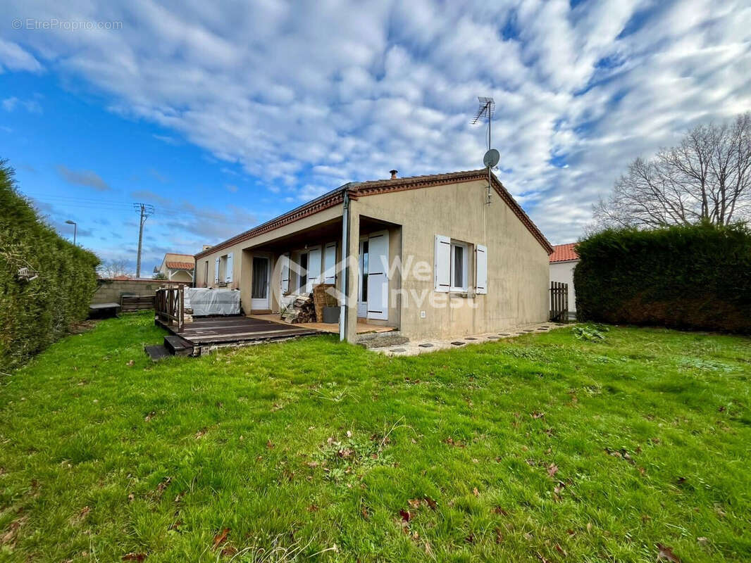 Maison à LA POMMERAIE-SUR-SEVRE