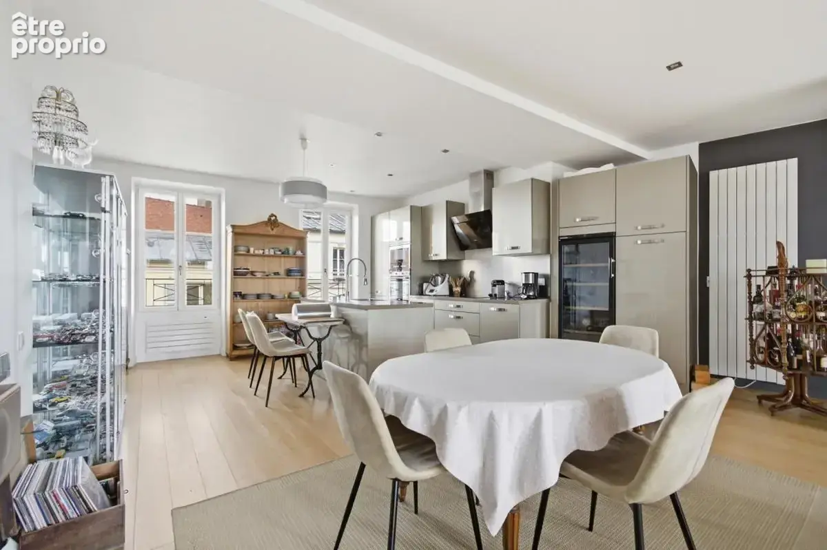 Rue Saint-Pierre – Superbe duplex familial - photo 4
