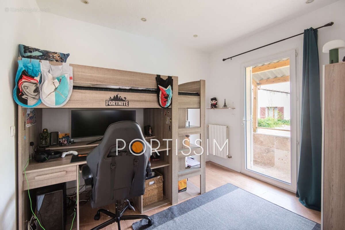 Maison 128 m² à Cagnes-Sur-Mer  - photo 8