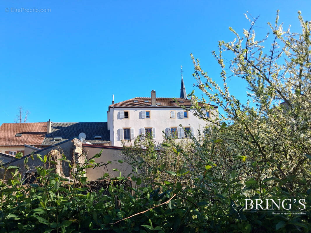 Appartement à LONGEVILLE-LES-METZ