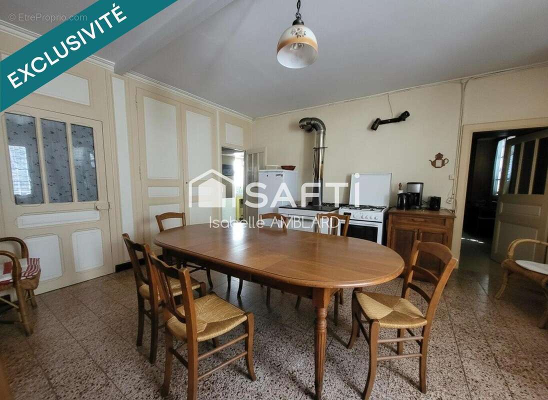 Maison 284 m² à Priay  - photo 2