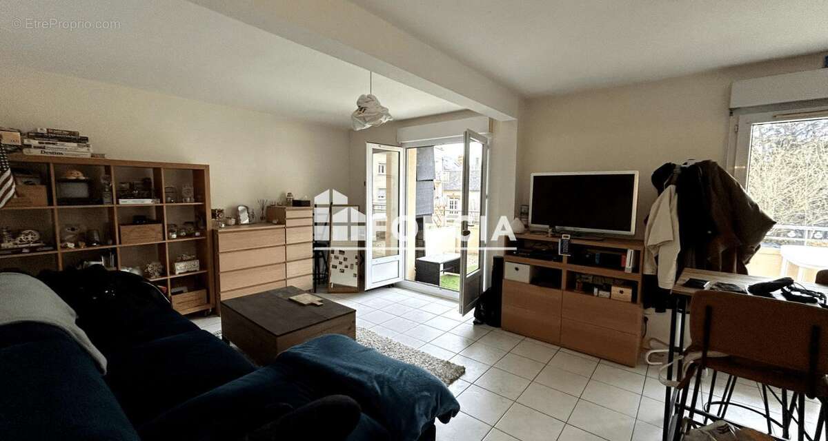 Appartement à LEVES