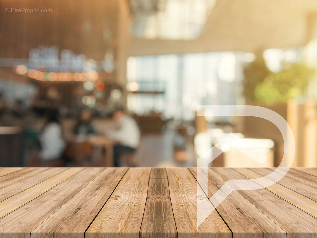 Commerce à L&#039;ISLE-JOURDAIN