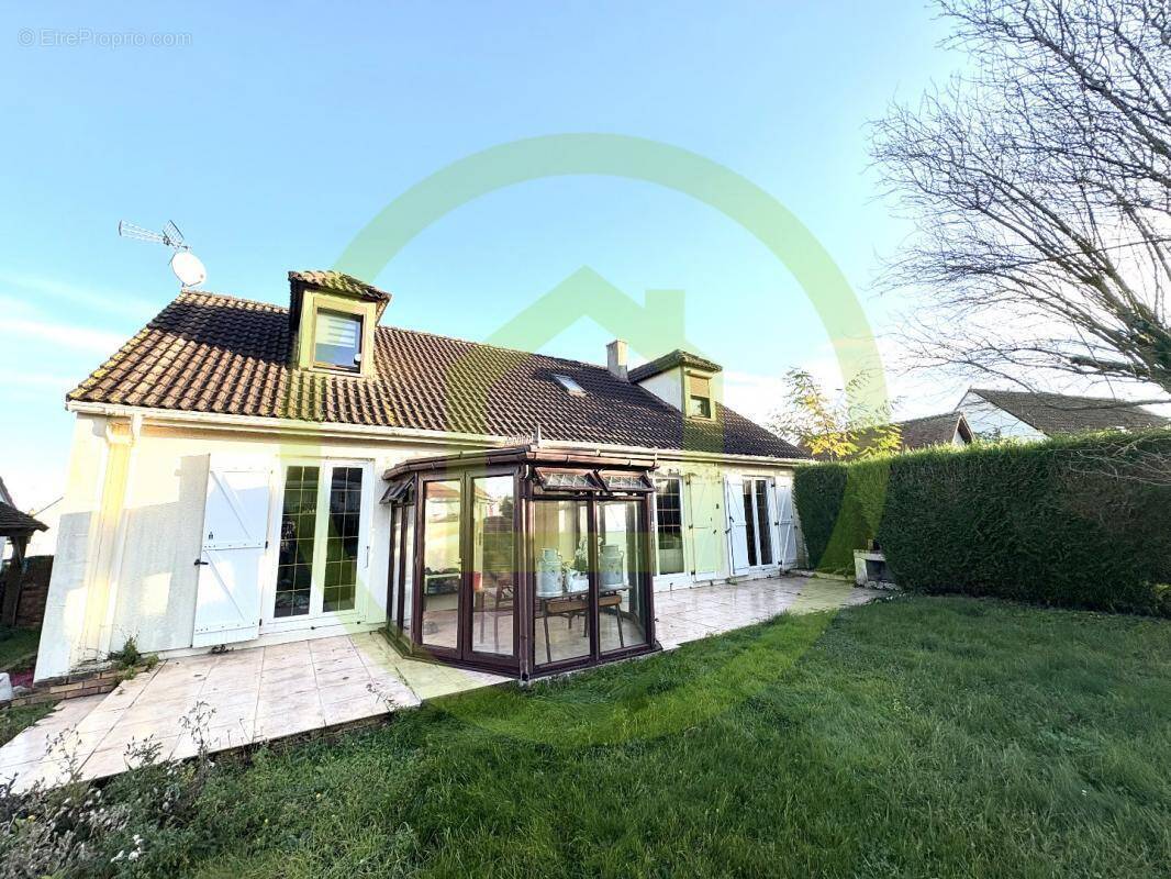 Maison à BEVILLE-LE-COMTE