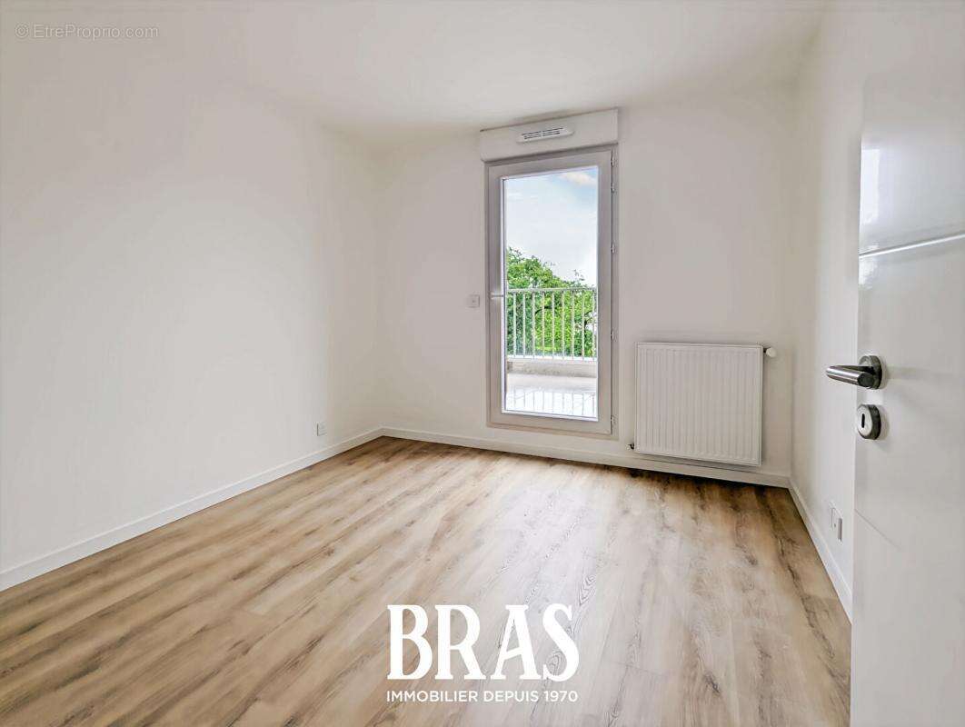 Appartement à THEIX