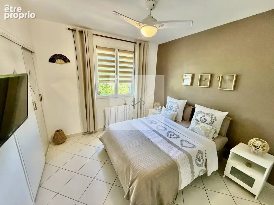 Maison 6 pièces 290 m² à vendre à La Garde-Adhemar (26700) - photo 3