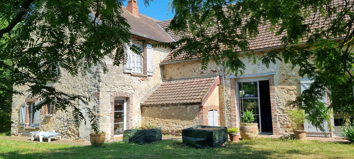 Maison à CHALAUTRE-LA-GRANDE