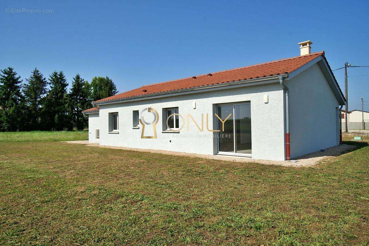 Maison à VILLENEUVE