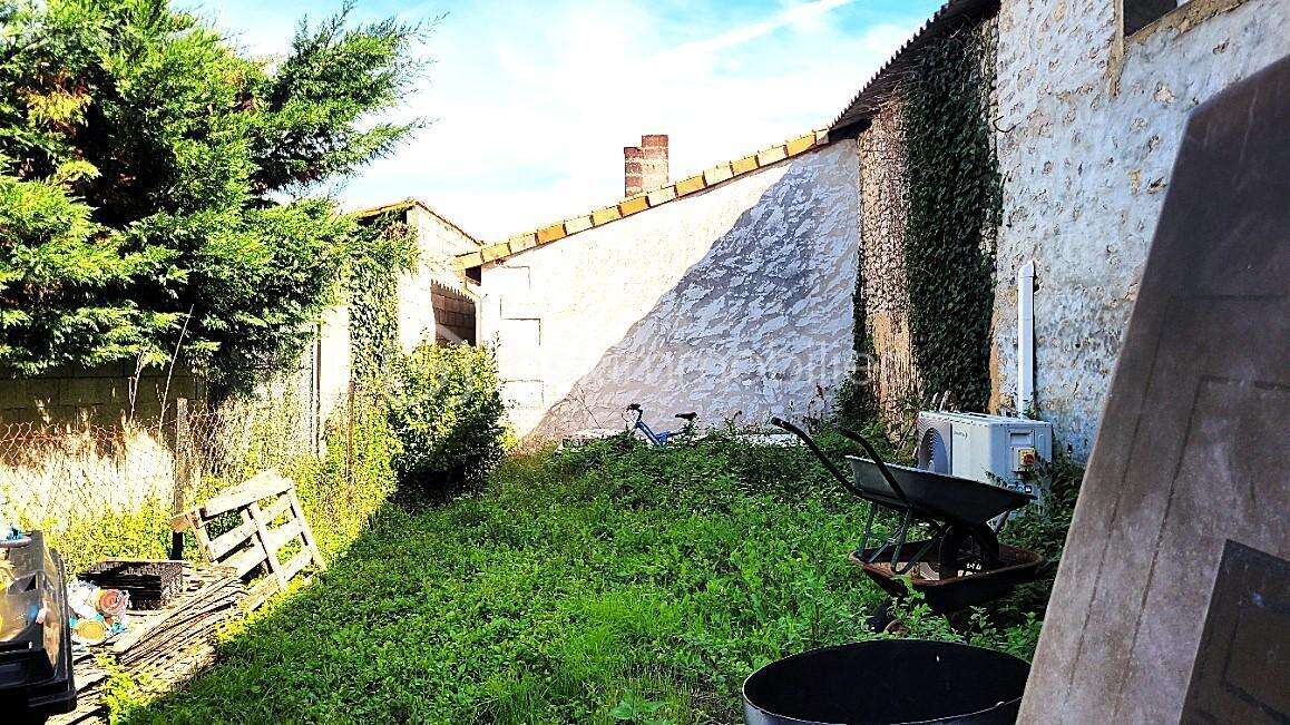 Maison à GOND-PONTOUVRE