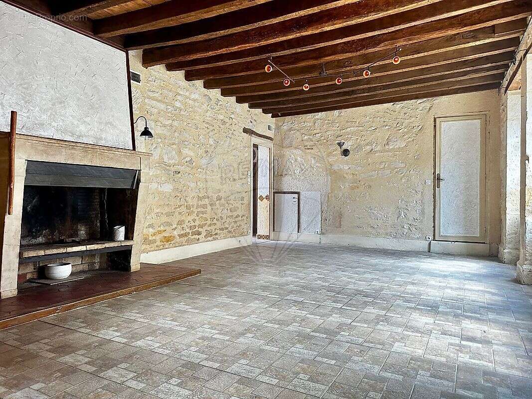 Maison à POUGUES-LES-EAUX
