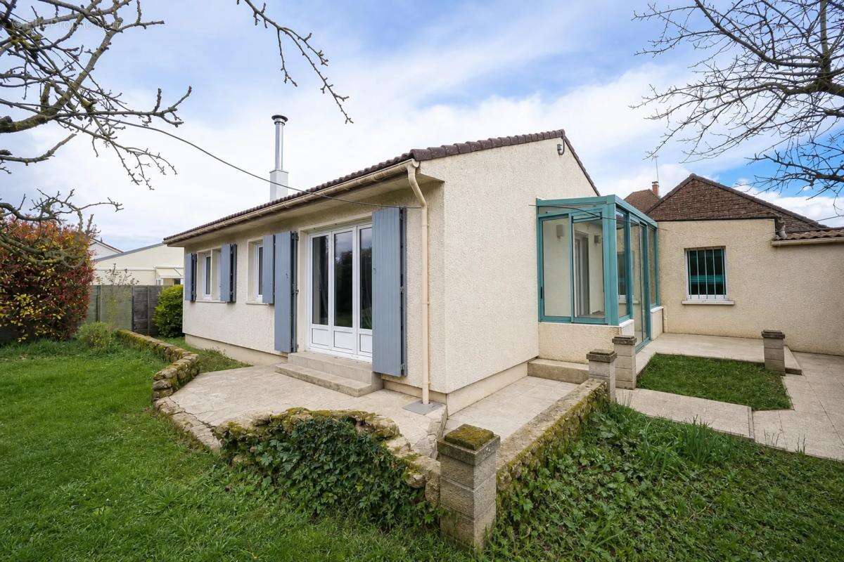 Maison à GRANDFRESNOY