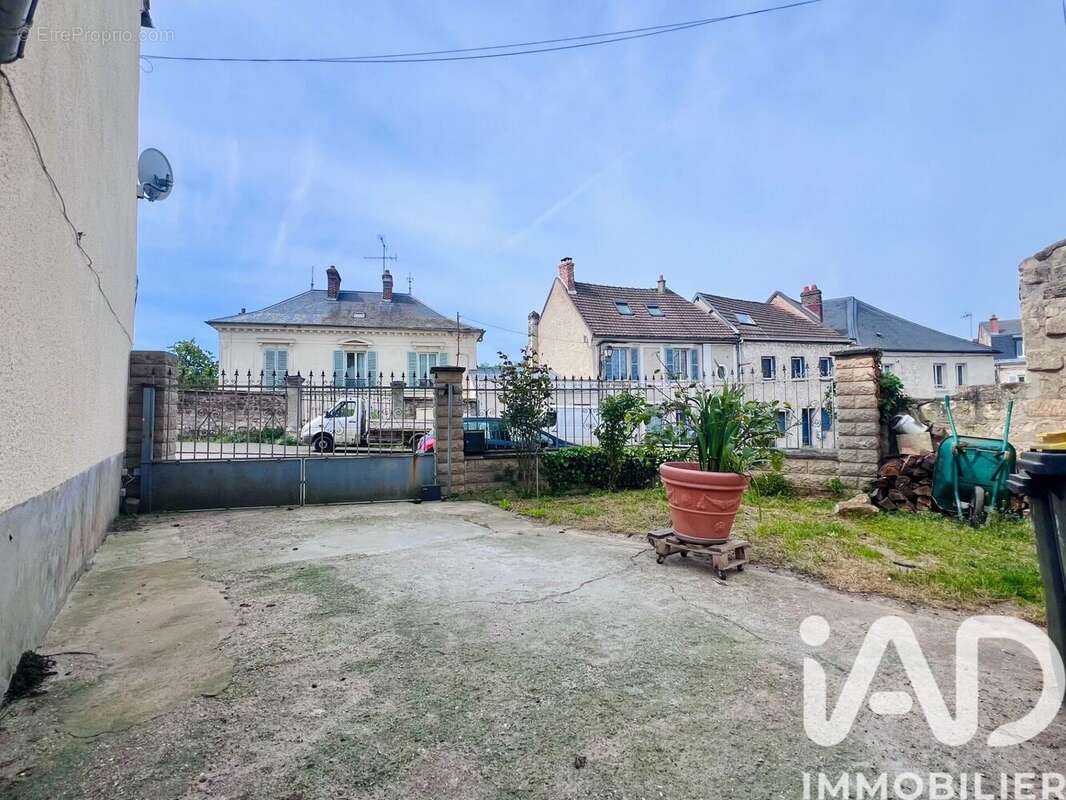 Photo 4 - Maison à CHARS