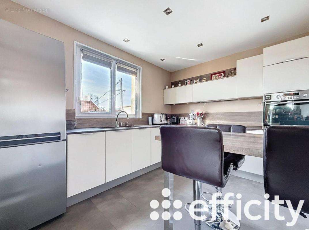 Maison à RILLIEUX-LA-PAPE