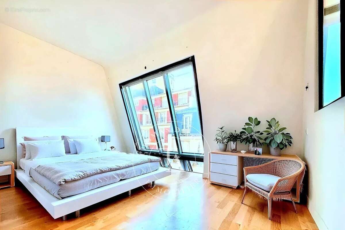 Appartement à PARIS-15E