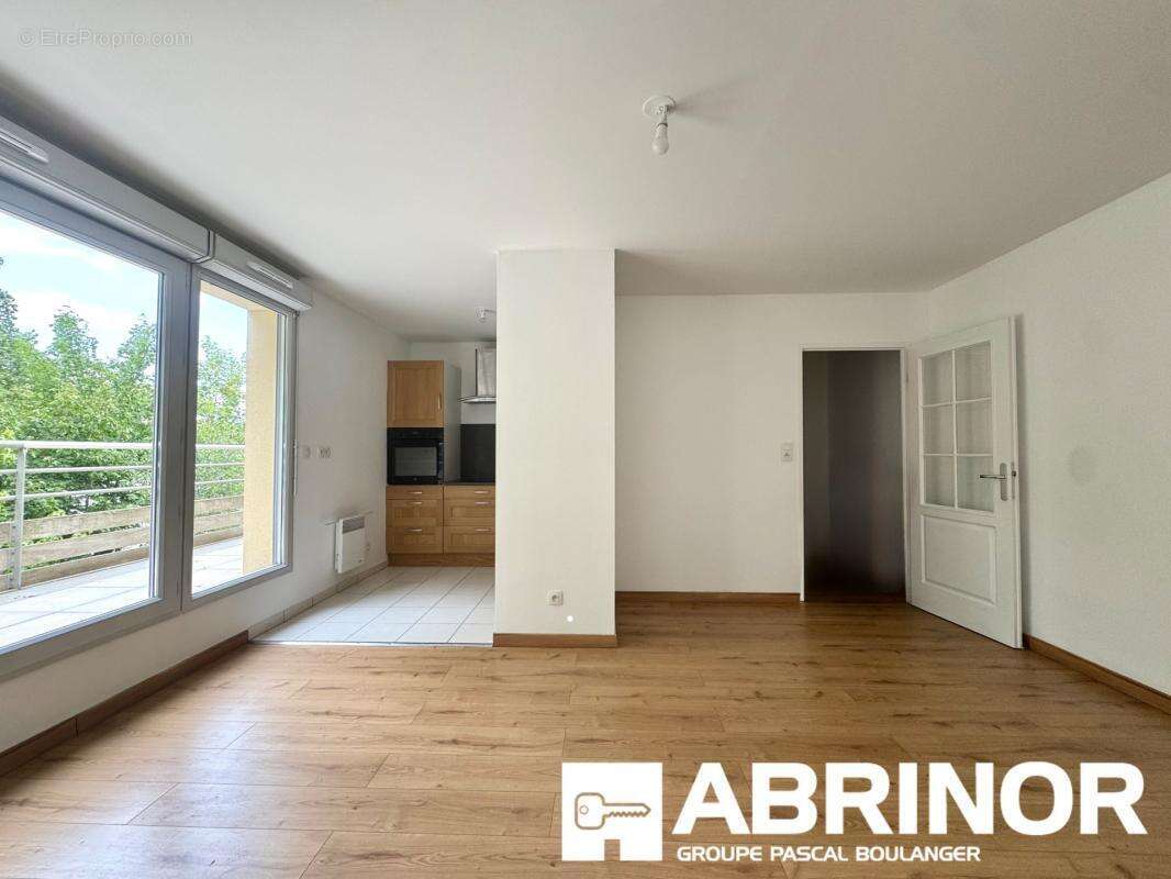 Appartement T3 récent avec balcon et parking – Résidence de standing - photo 2