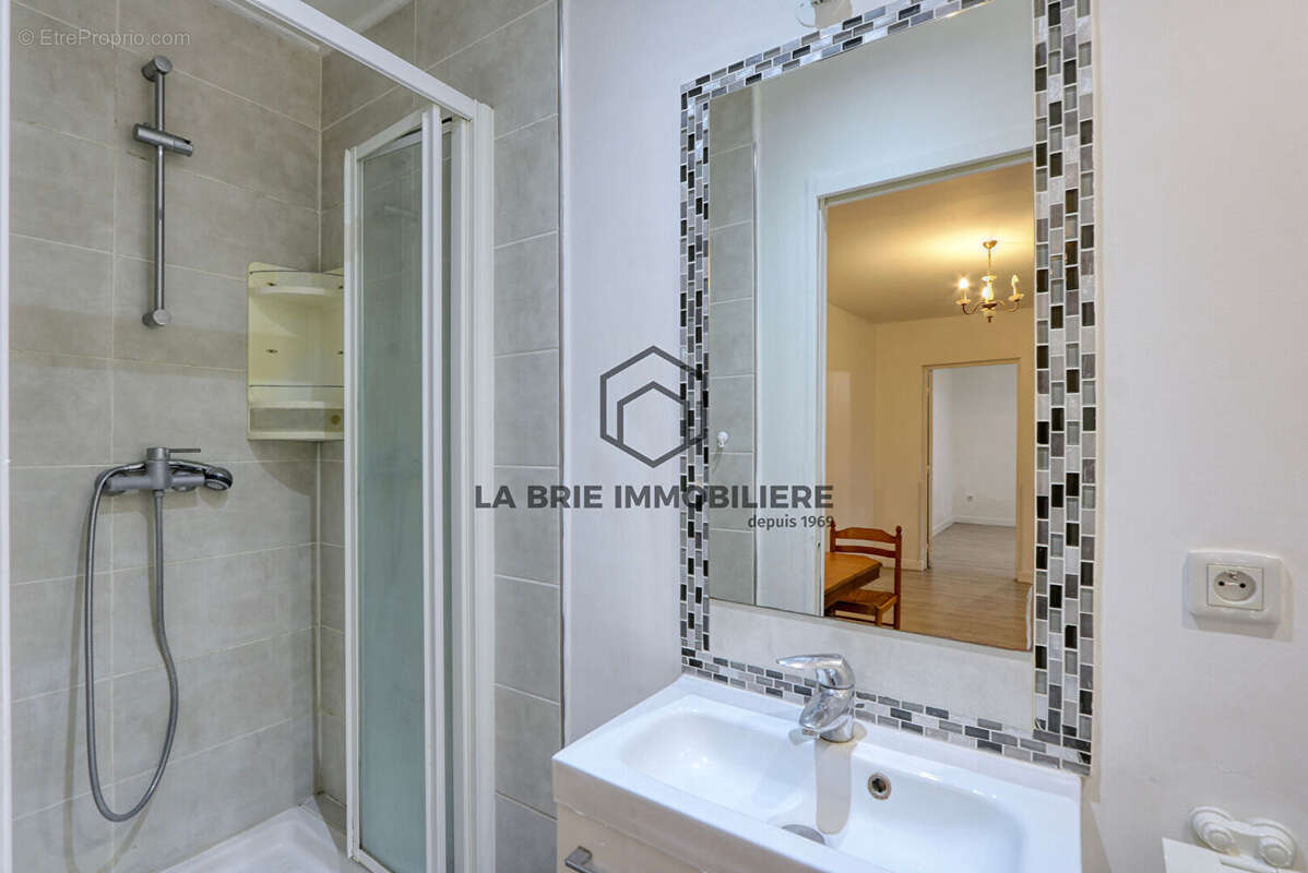 Maison à VILLECRESNES