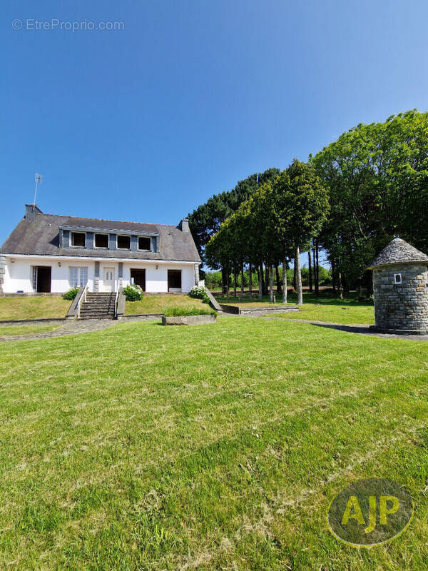 Maison à LANVAUDAN
